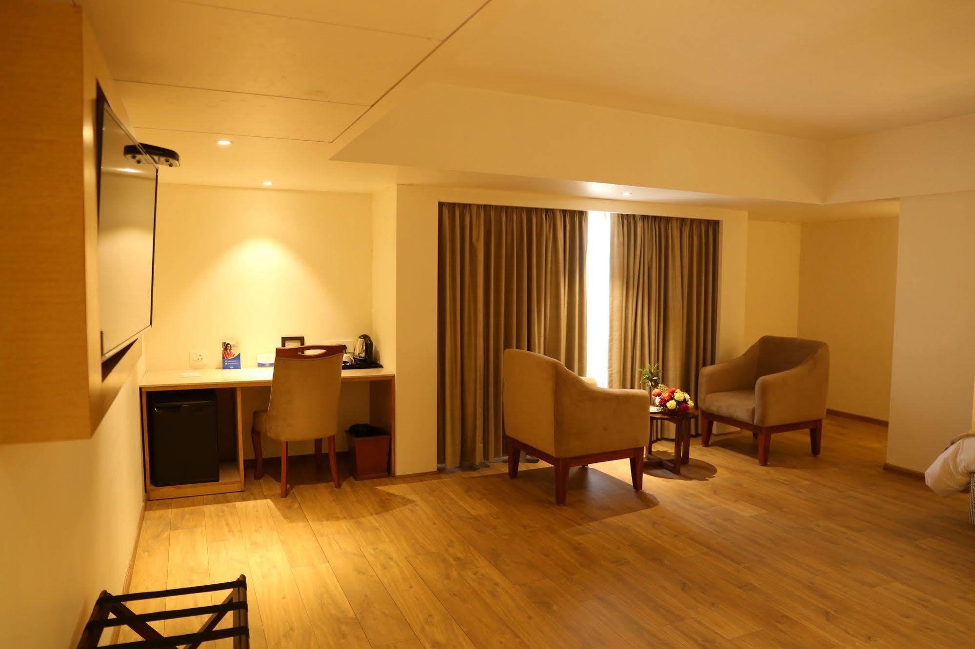 Sarovar Portico Rivera Hotel