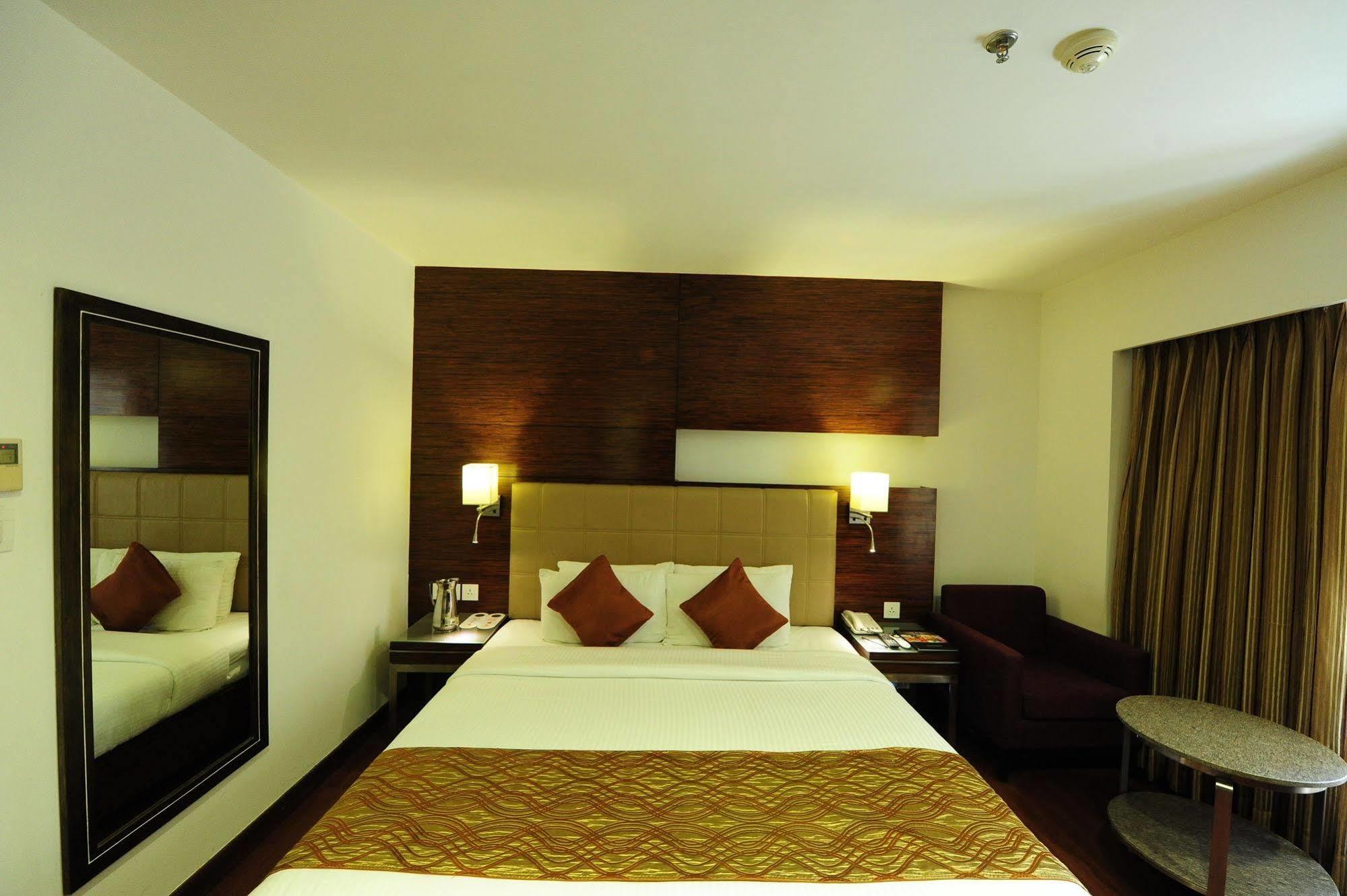 Suba Star Hotel Ahmedabad