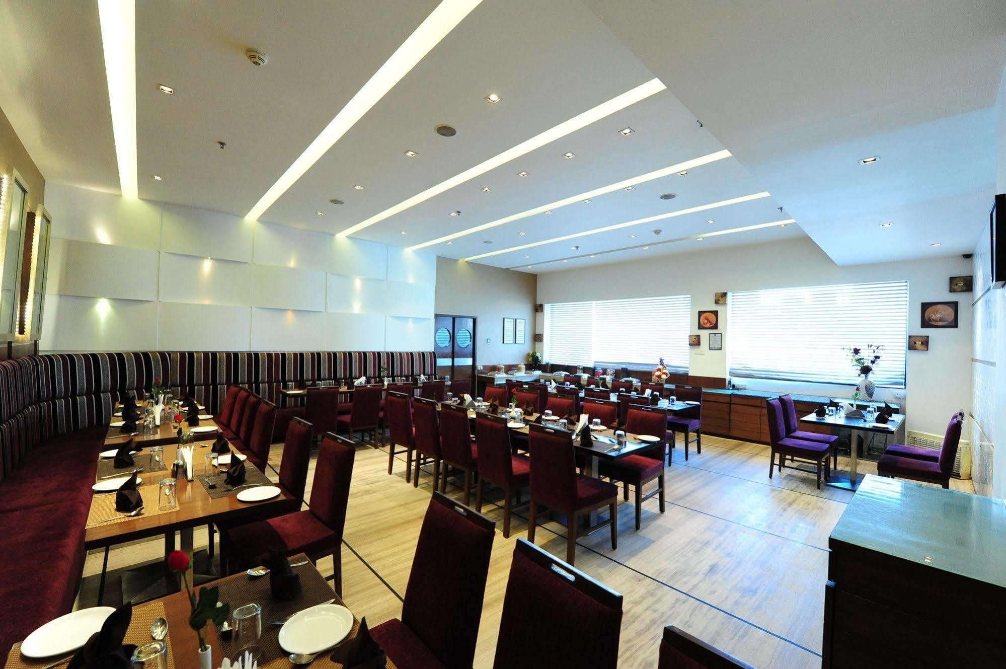 Hotel Suba Star 3*