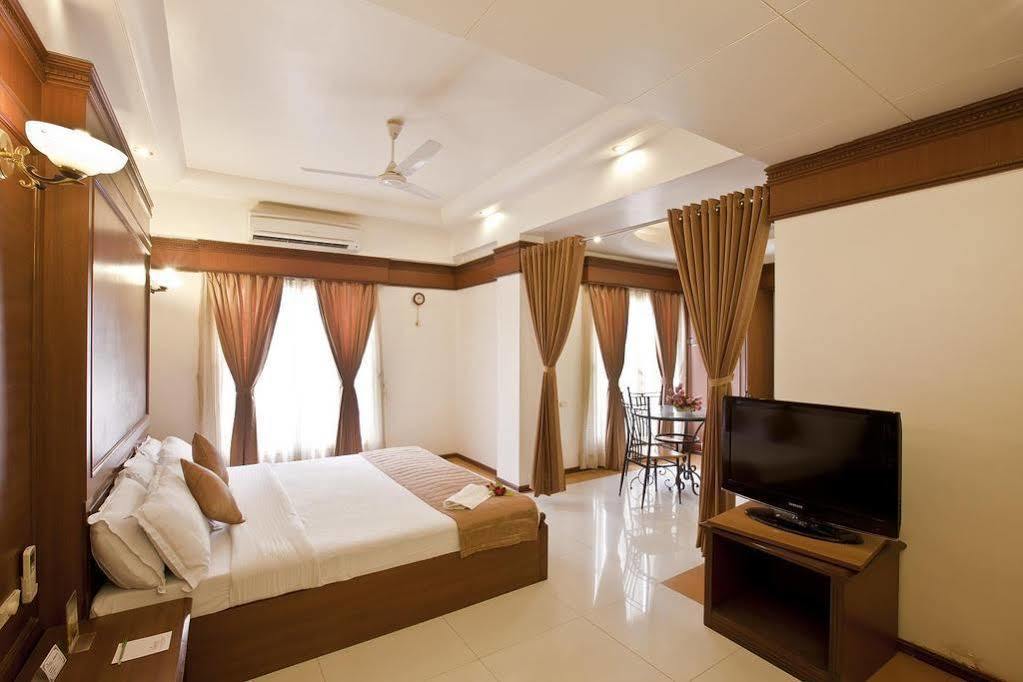 Hotel Summit Ahmedabad