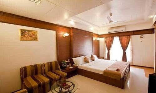Hotel Summit 3*
