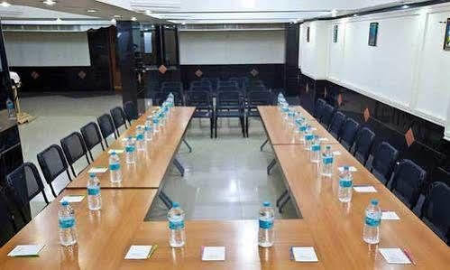 Summit Hotel