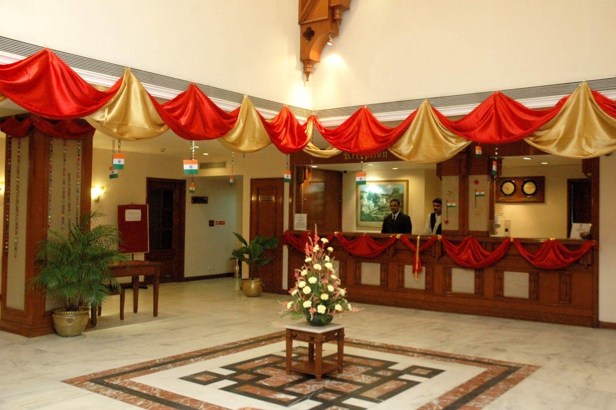 Hotel Comfort Sunset Ahmedabad