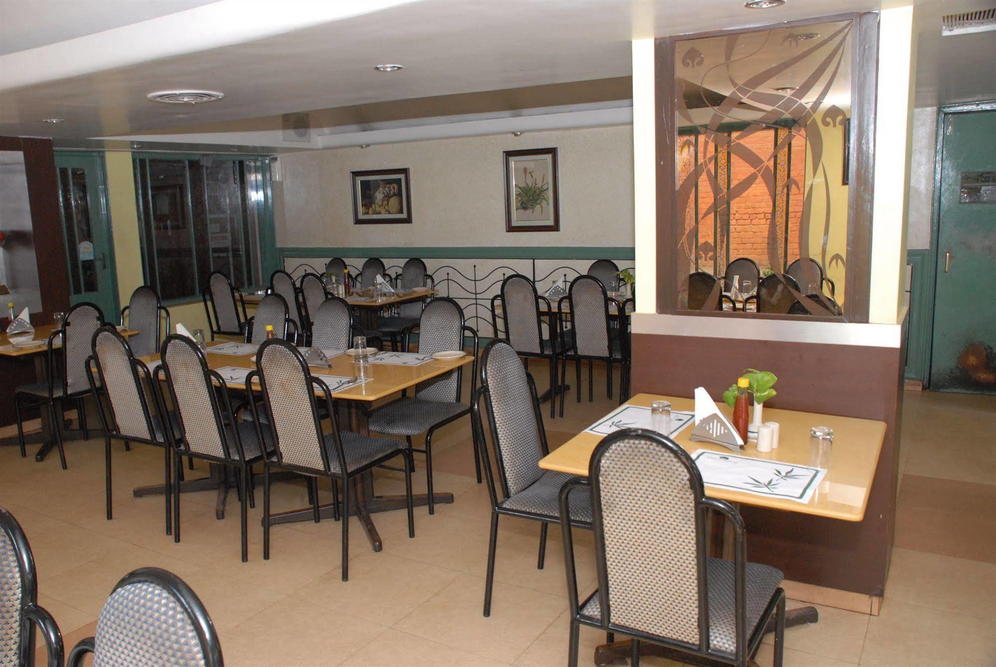 The Cama - A Sabarmati Riverfront Hotel 4*