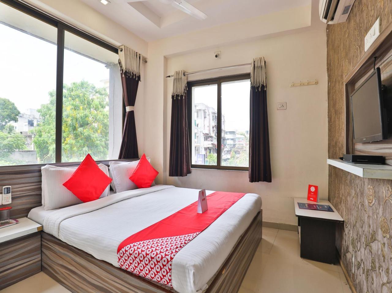 Hotel Oyo 2656 Sunstar 3*