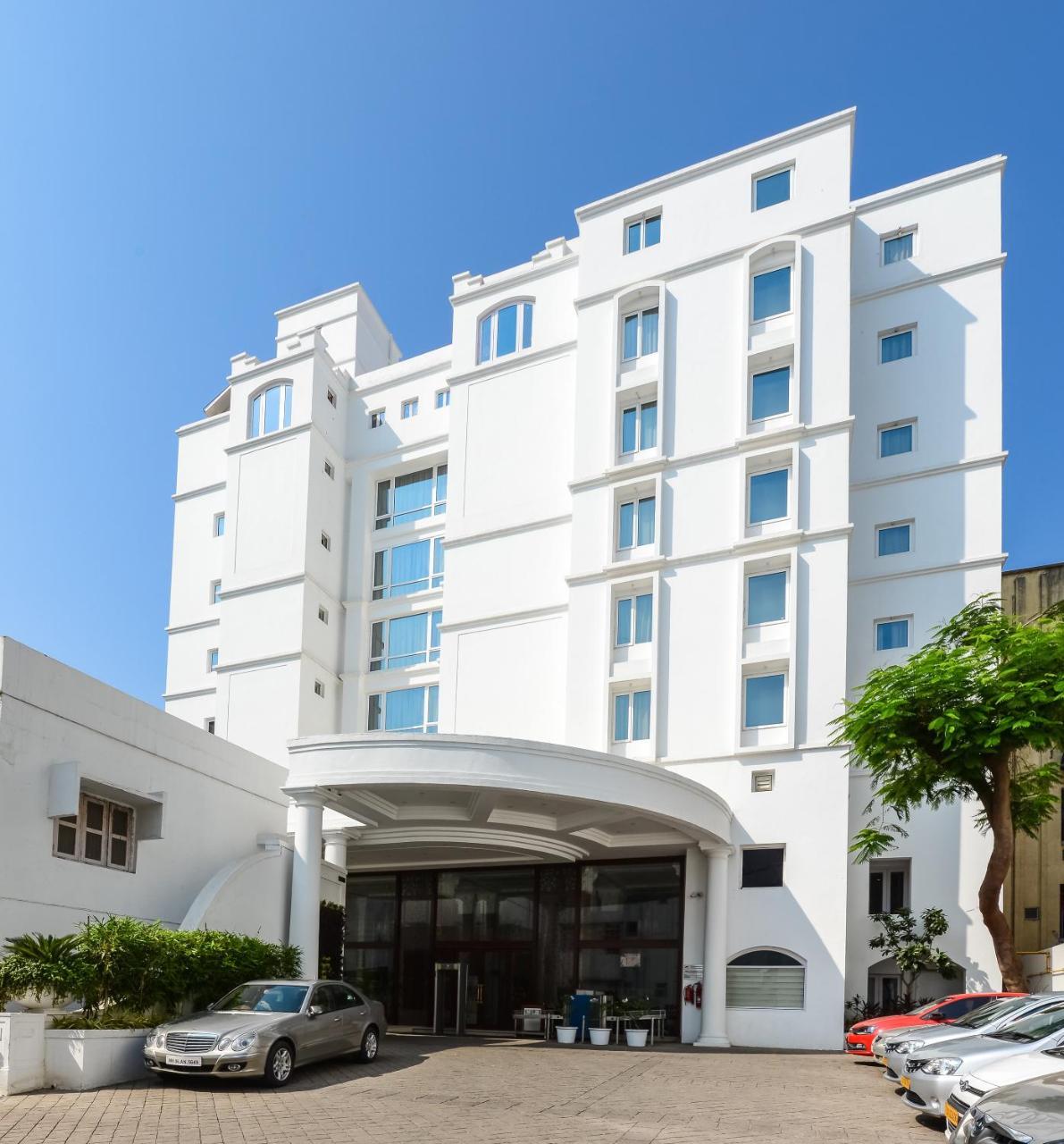 Lemon Tree Premier “the Atrium” Hotel