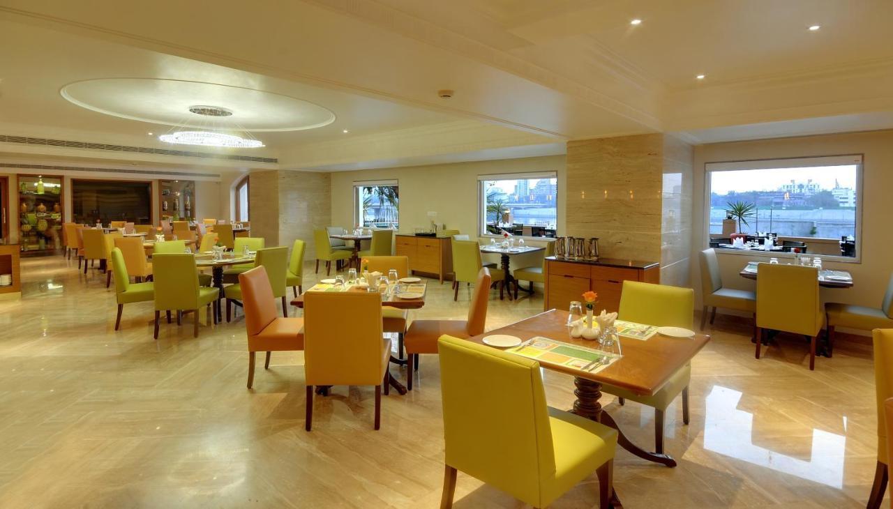 Lemon Tree Premier “the Atrium” Hotel