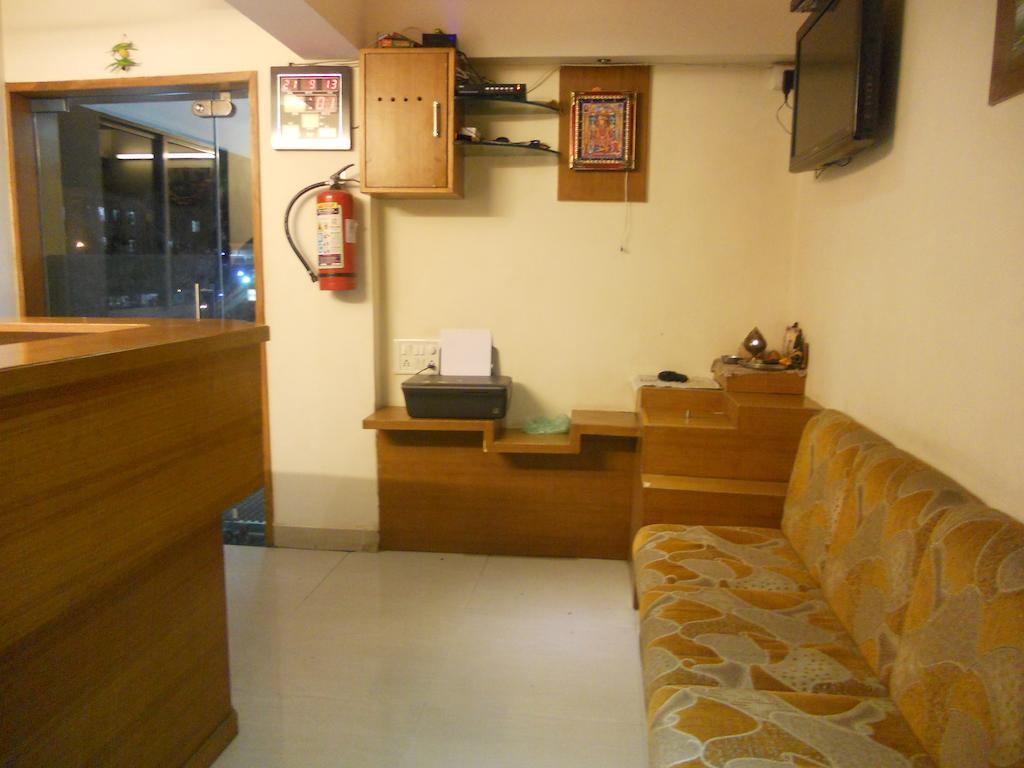Hotel Campus Ahmedabad