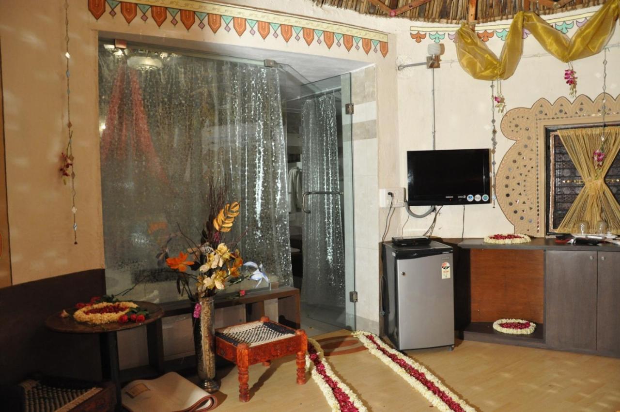 Palm Greens Club,ahmedabad