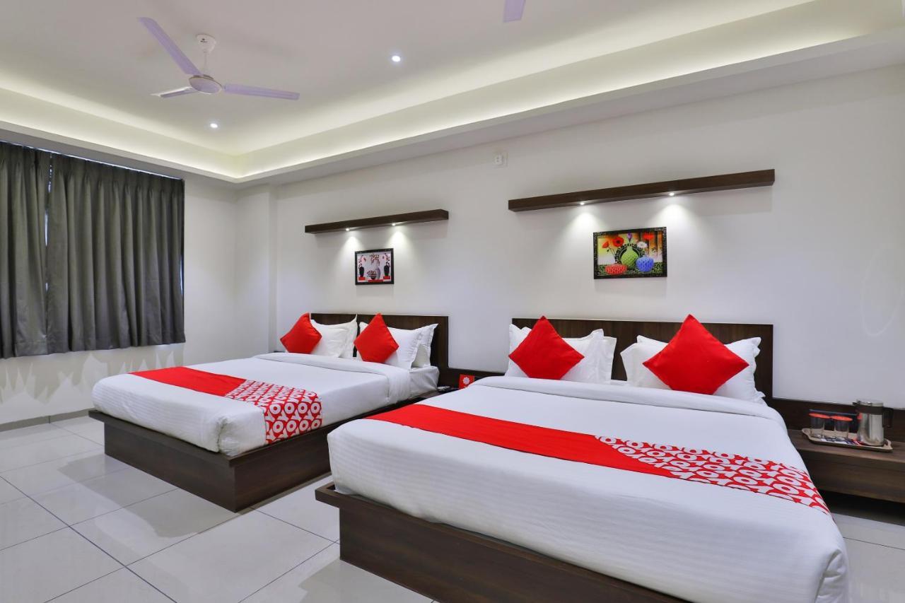 Hotel Oyo 16604 Sparsh