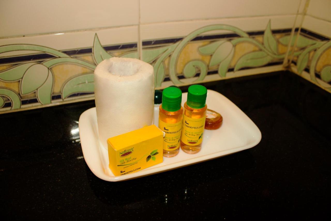 Hotel Fabexpress Pratiksha Ahmedabad