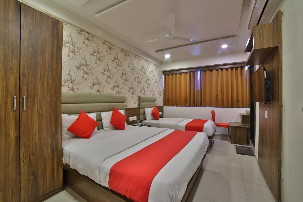 Oyo 11922 Sunstar 3* Ahmedabad