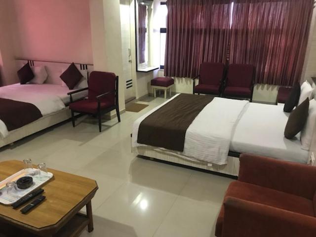 Hotel Mansarovar