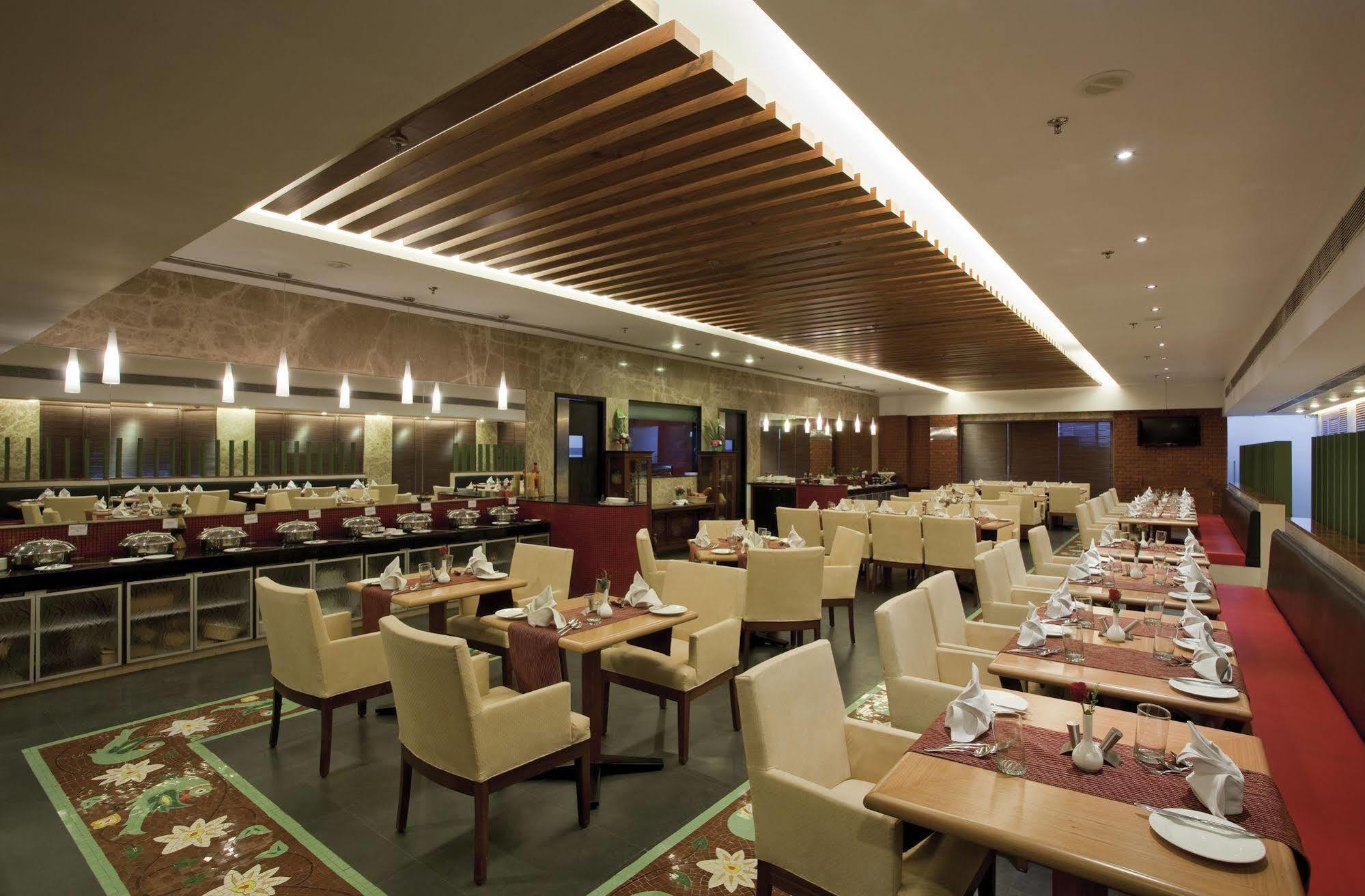 Bloomsuites L Hotel