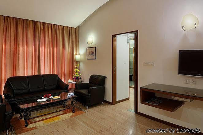 Hotel The Grand Bhagwati