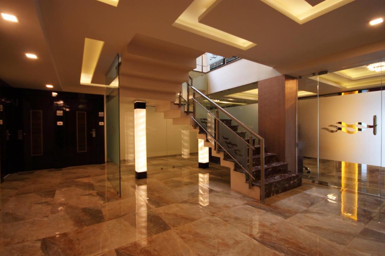 Furaat Hotel Ahmedabad