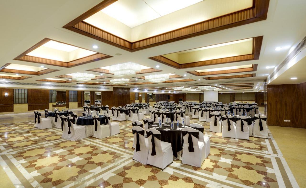 Pride Plaza Hotel, 5* Ahmedabad