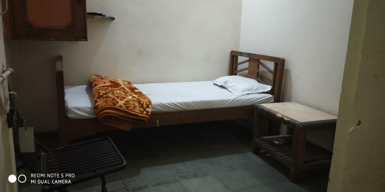 Uttam Nivas Hotel Ahmedabad