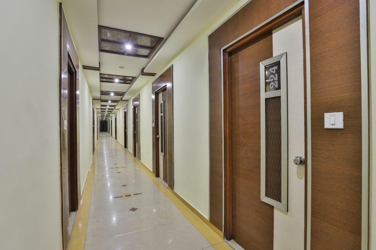 Hotel Oyo Flagship 19003 Rudra Mahal Ahmedabad