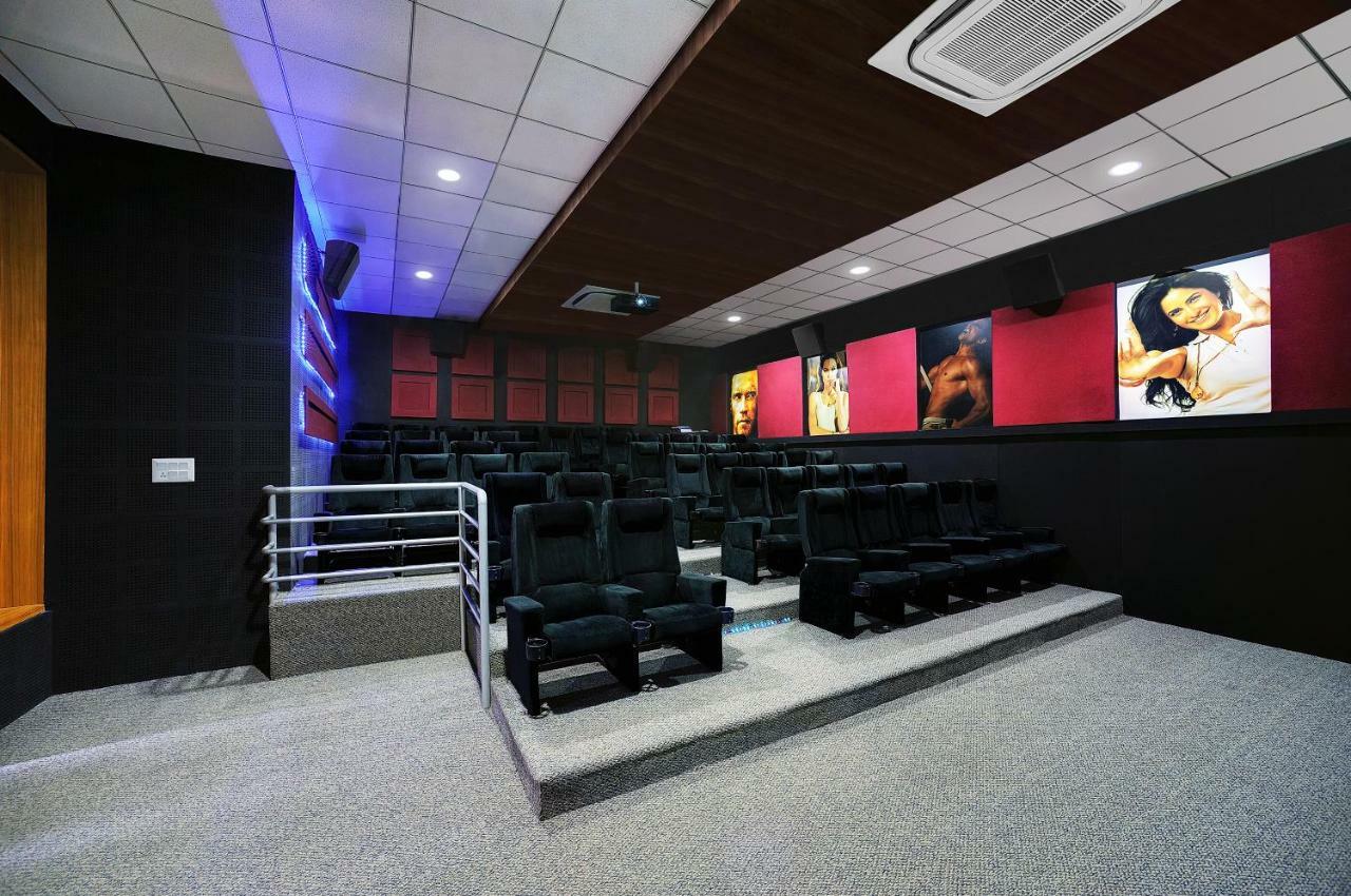Aarohi Starz Club Hotel