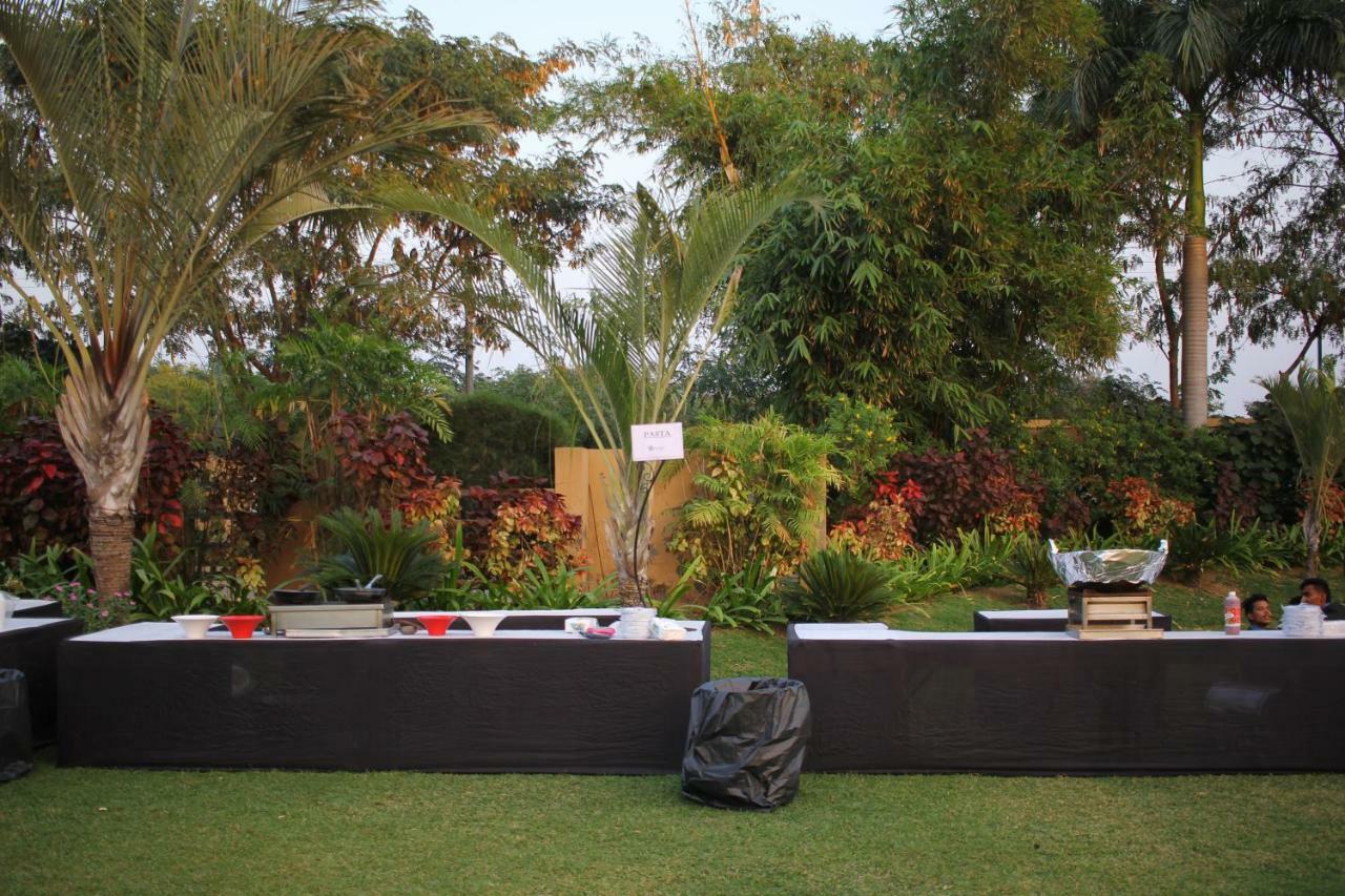 Hotel Aarohi Starz Club