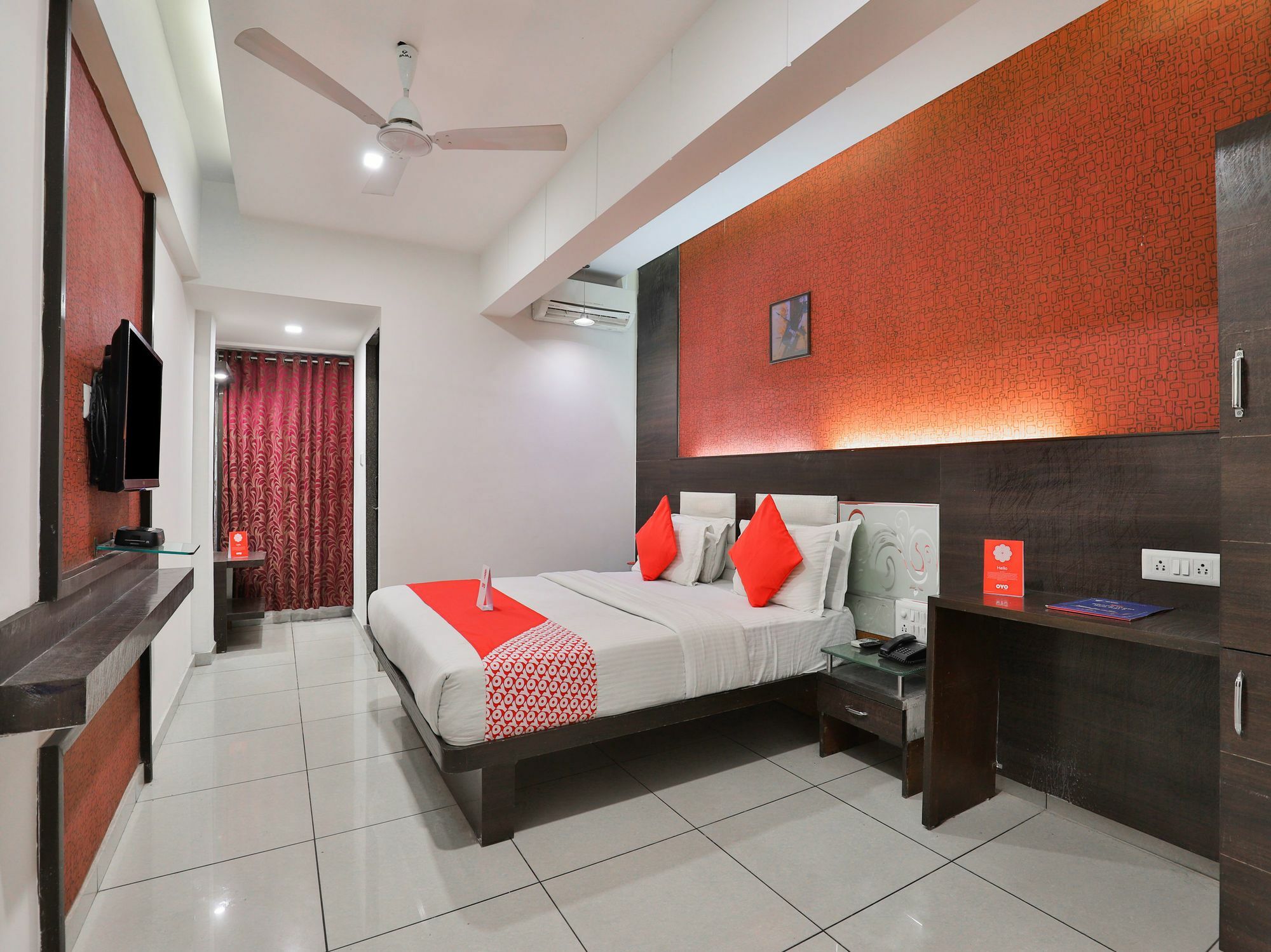 Salute Hotel Ahmedabad