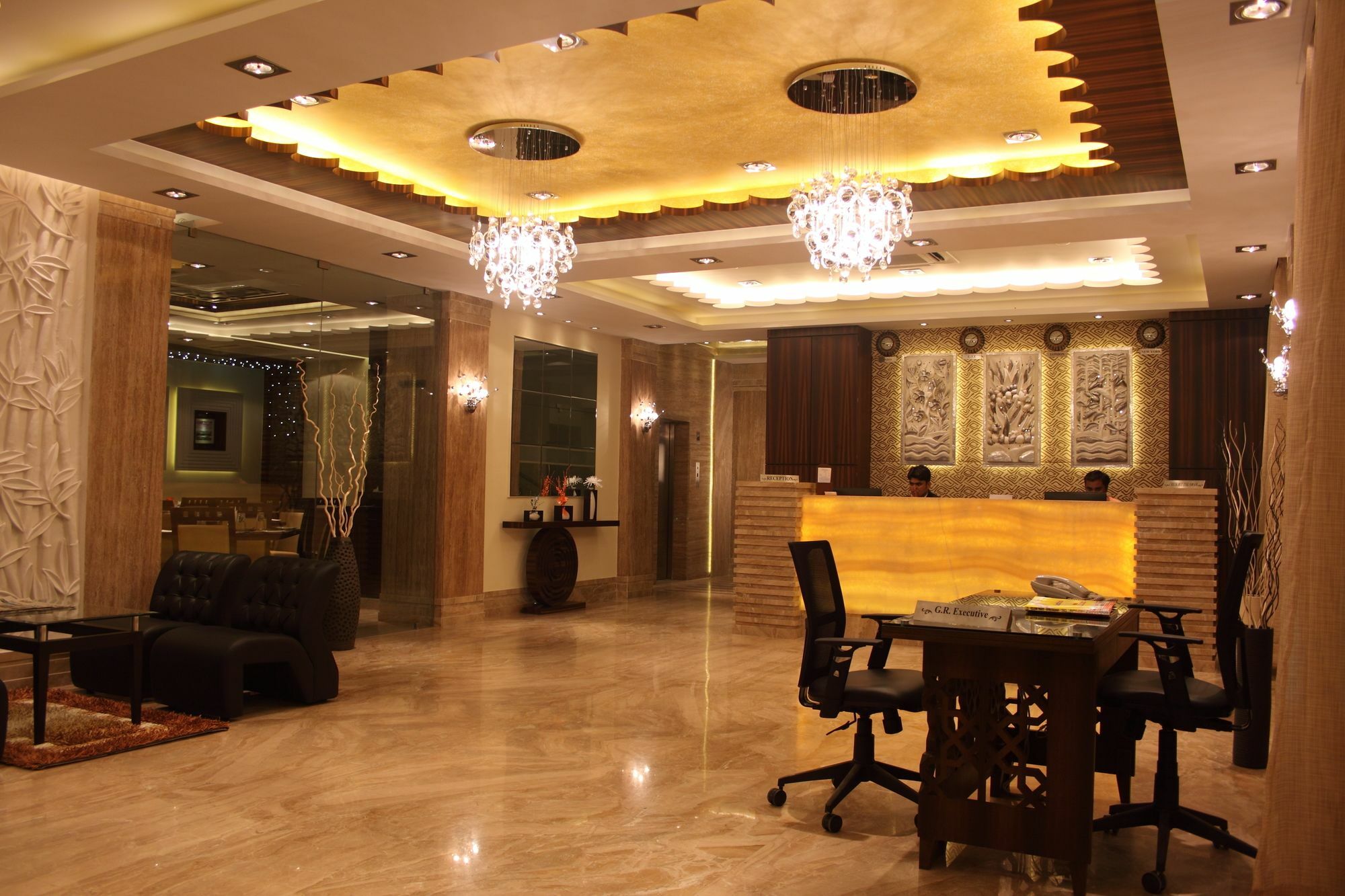 Pristine Residency 3* Ahmedabad