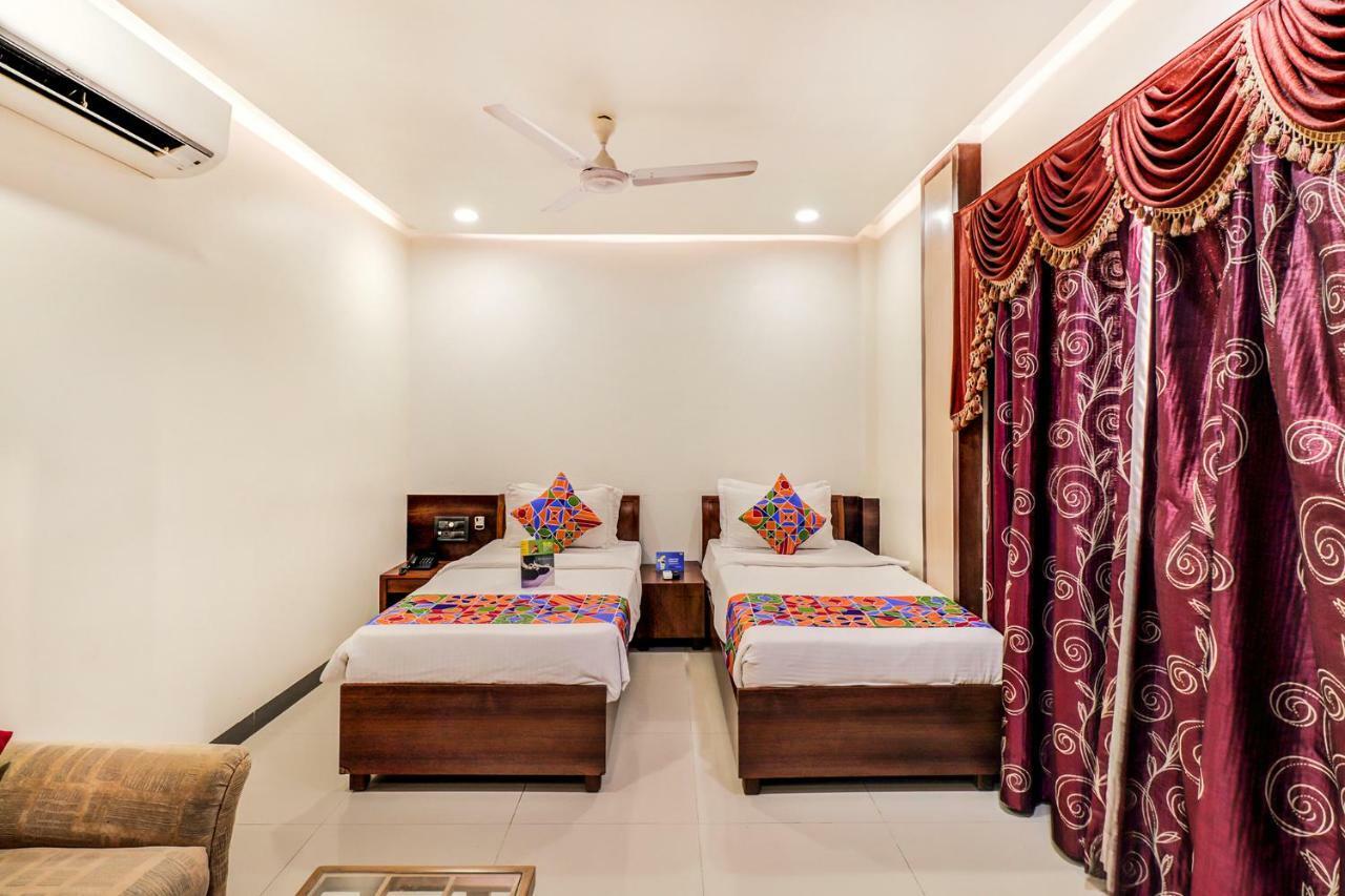 Summit Hotel