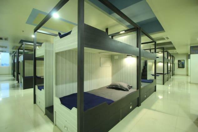 Hostel In & Out Dormitory *