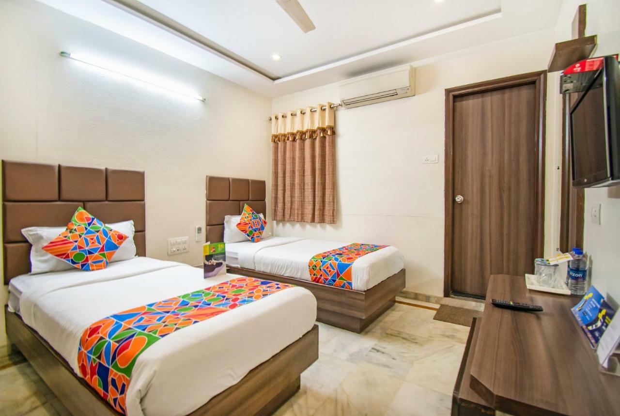 Kamran Palace 3* Ahmedabad