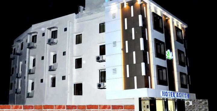 Hotel Ashish 3*