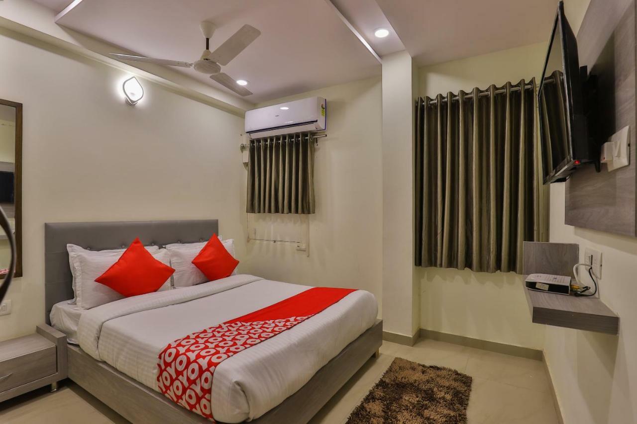 Hotel Oyo 26999 Sg 2*