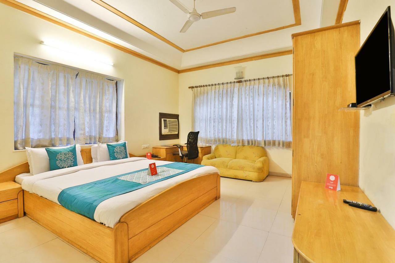 Oyo 8949 Atman Ahmedabad