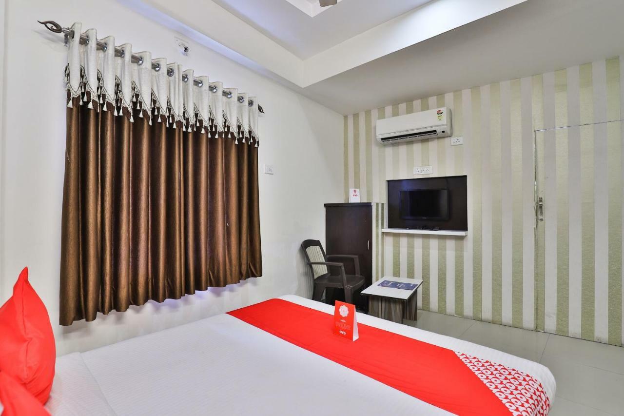 Oyo 2656 Sunstar Hotel Ahmedabad