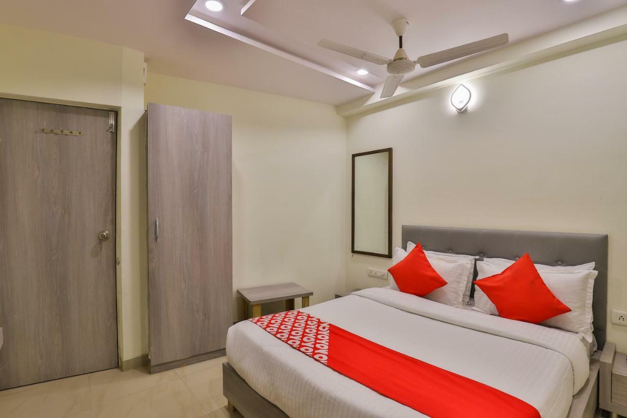 Oyo 26999 Sg Hotel Ahmedabad