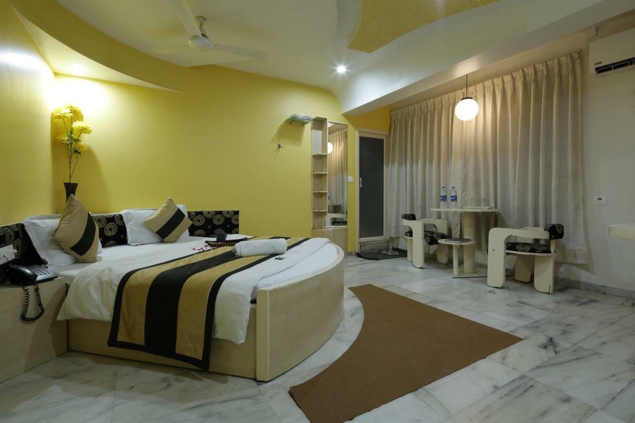 Hotel Volga Ahmedabad