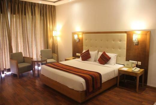 Hotel Aarohi Starz Club 4*