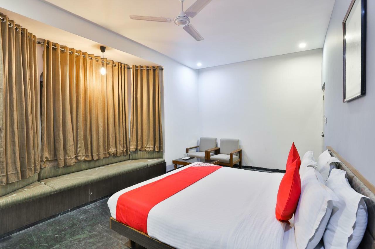 Chicago Hotel Ahmedabad