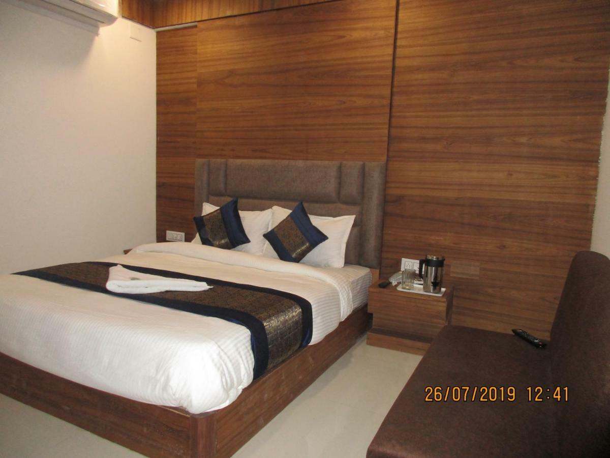 Maan Palace 2*