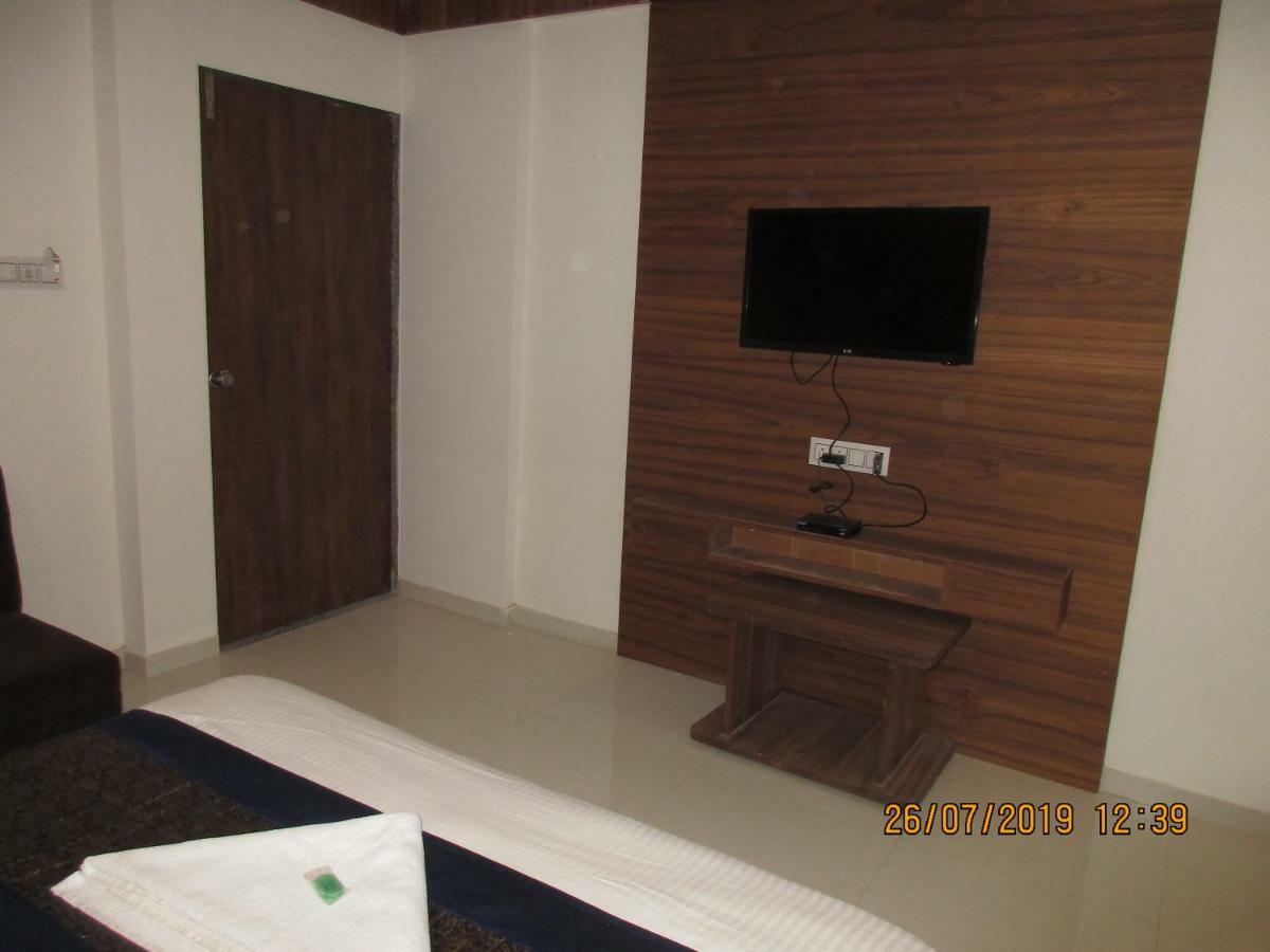 Maan Palace 2*