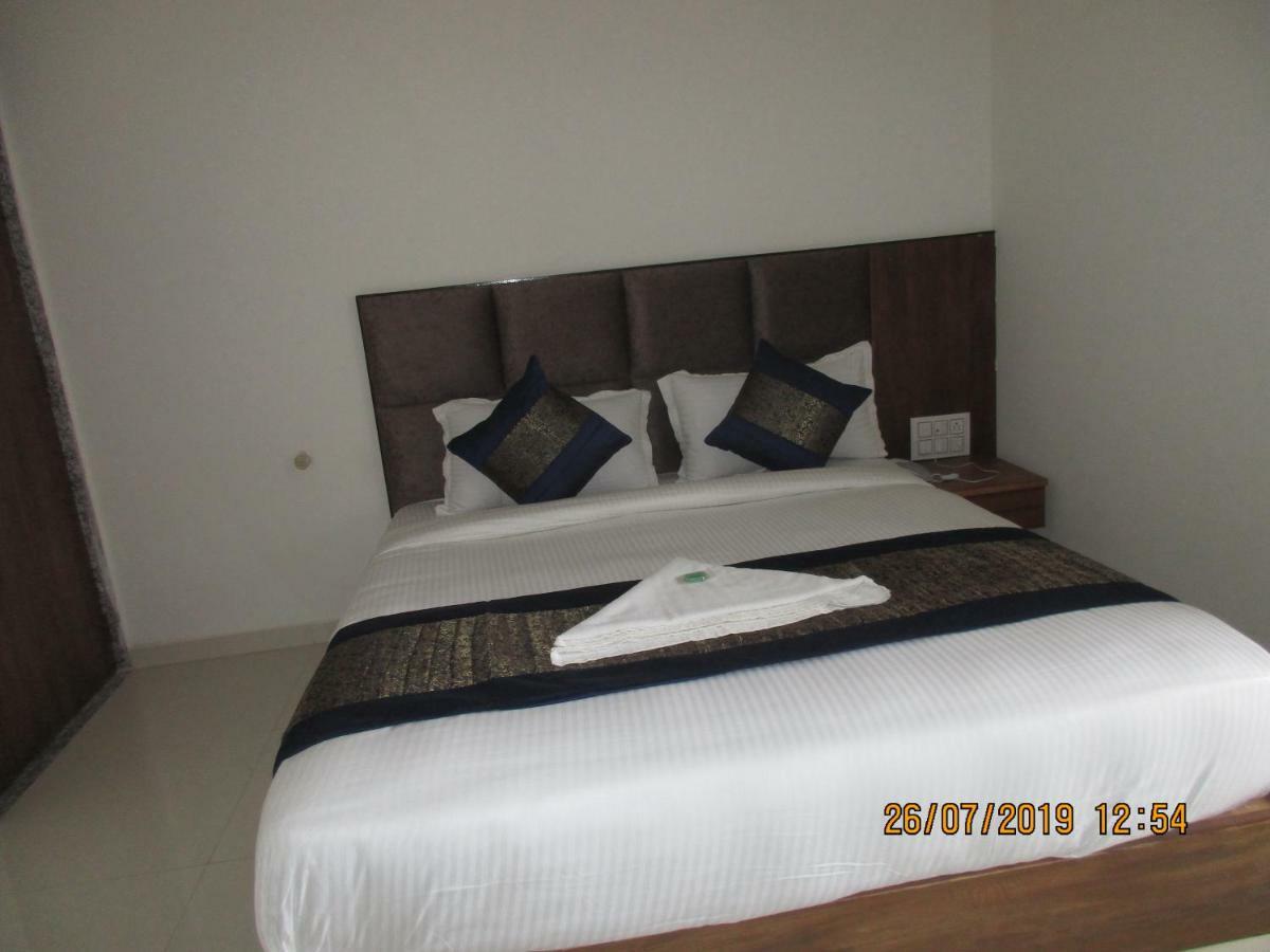 Hotel Maan Palace Ahmedabad