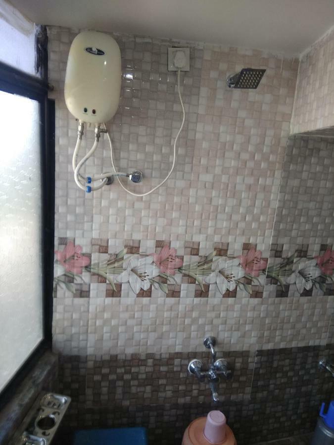Ajanta Hotel *