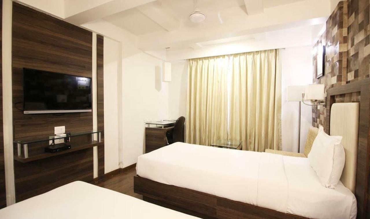 Aaram Orchard Hotel 2*