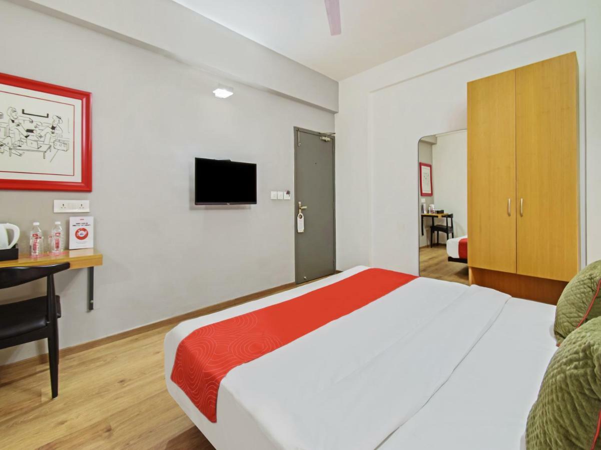 Hotel Oyo Townhouse 30 Ashram Road 3*