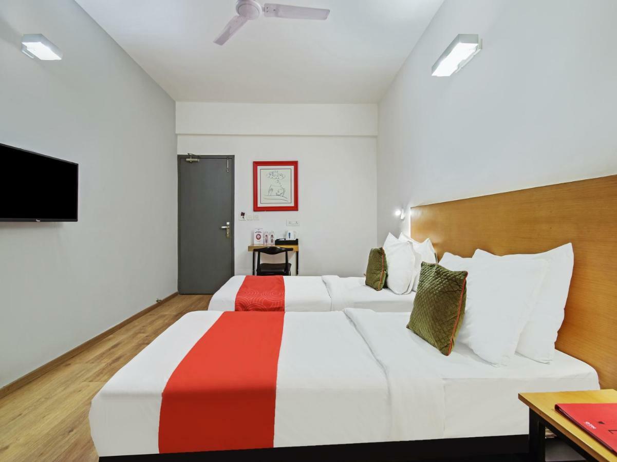 Hotel Oyo Townhouse 30 Ashram Road