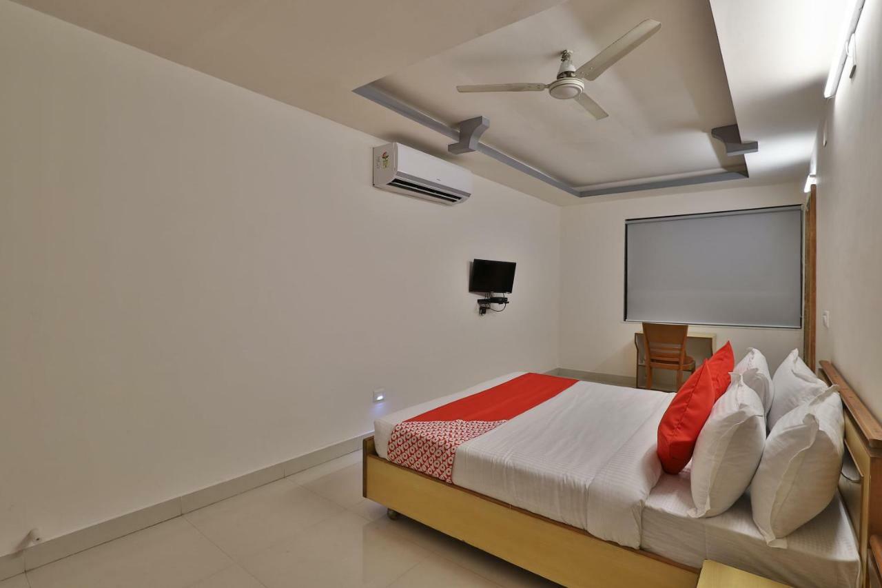 Oyo Flagship 36844 Riverfront Ahmedabad