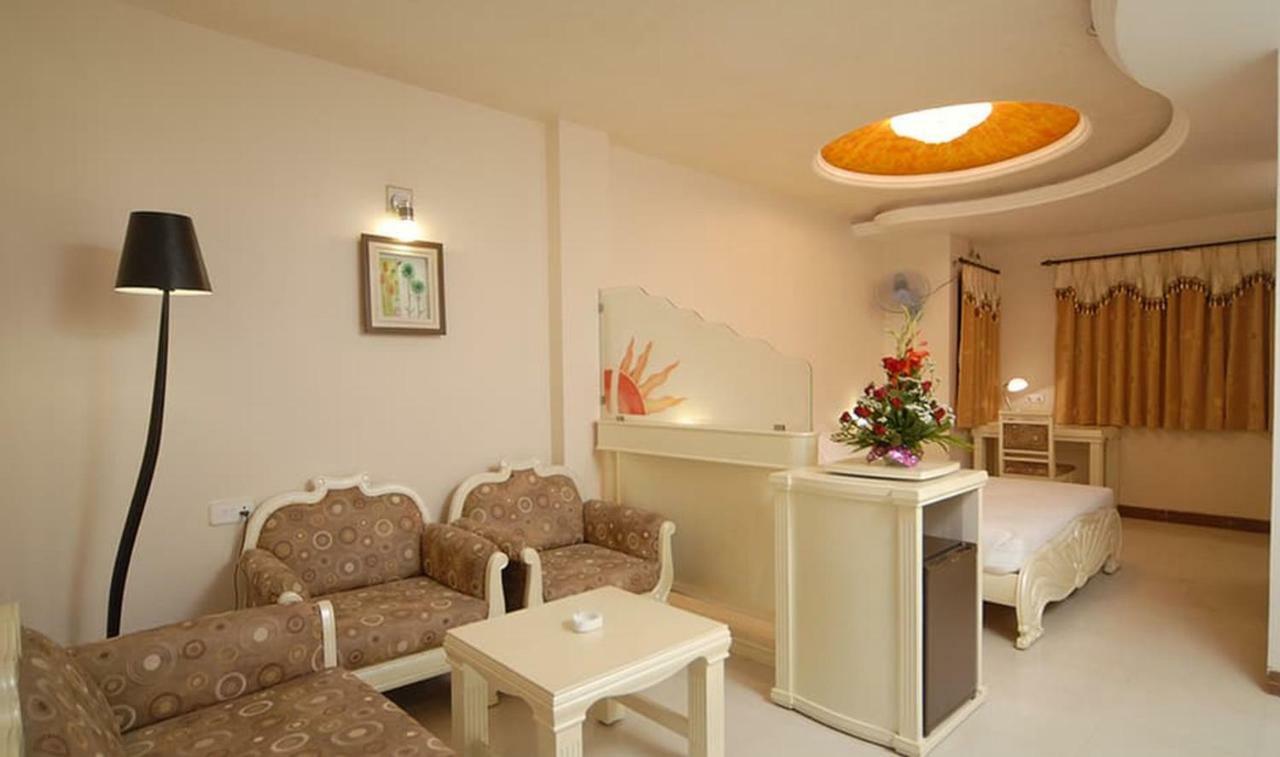 Epsilon Hotel 3*