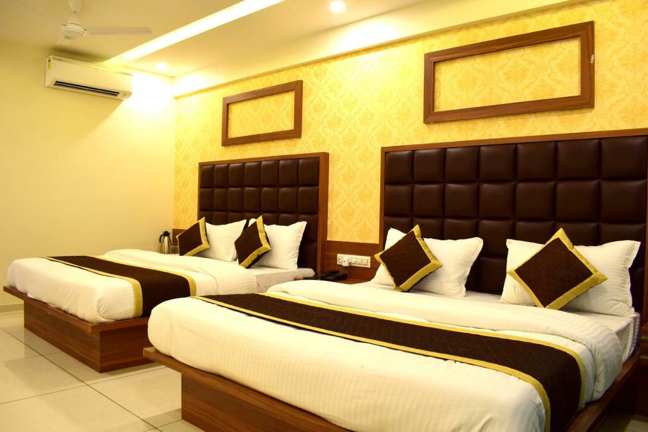 Royal Square By Sky Ahmedabad