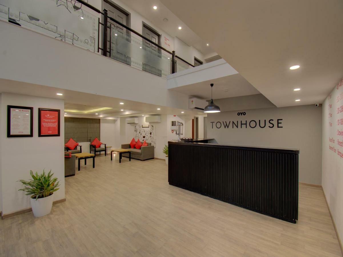 Oyo Townhouse 150 Shreyas Colony Hotel 3*