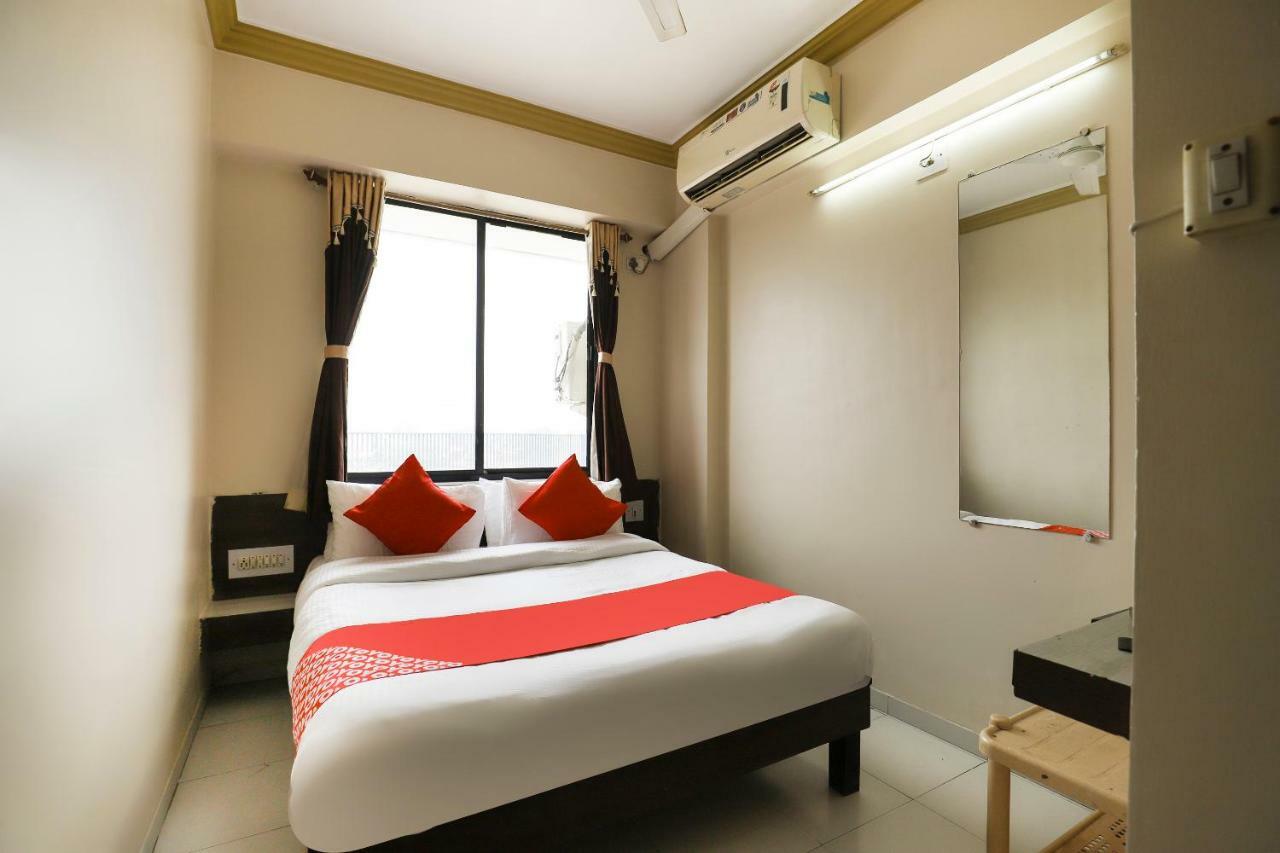 Hotel Oyo 49056 Anjali Ahmedabad